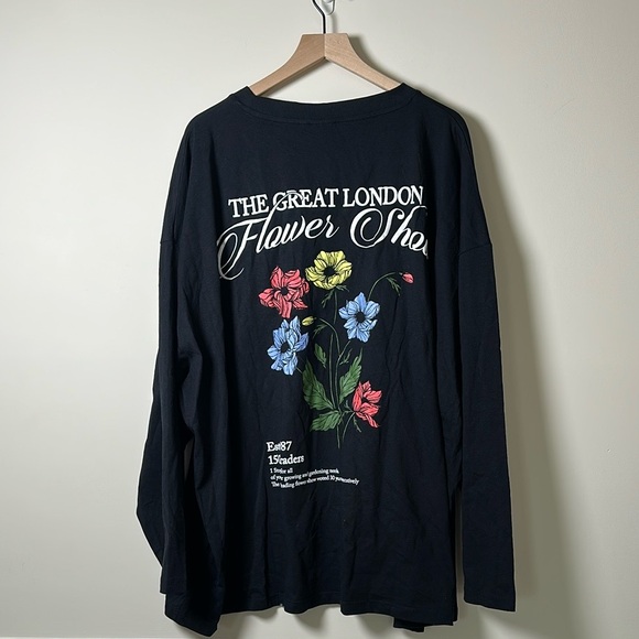 ASOS DESIGN Curve Black Long Sleeve with Flower Back Graphic Size 3XL - Picture 1 of 7